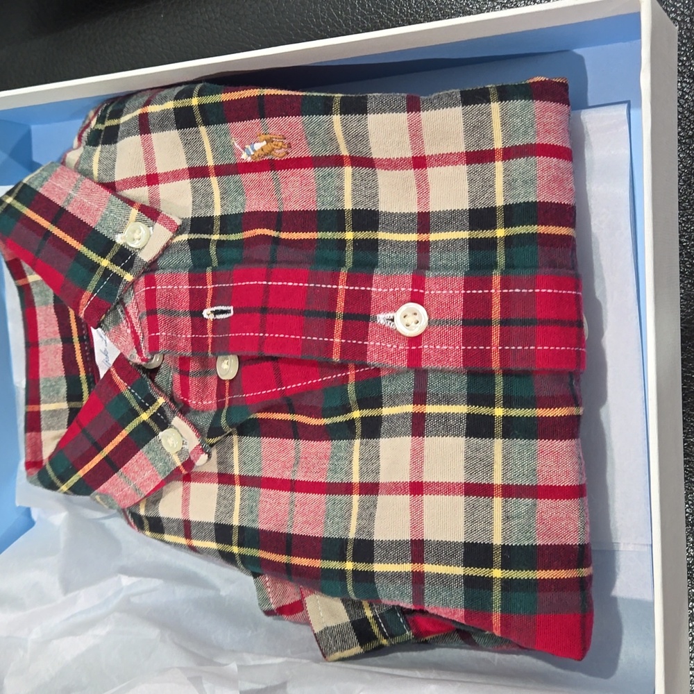 Long sleeve New shirt 9 months,with tags